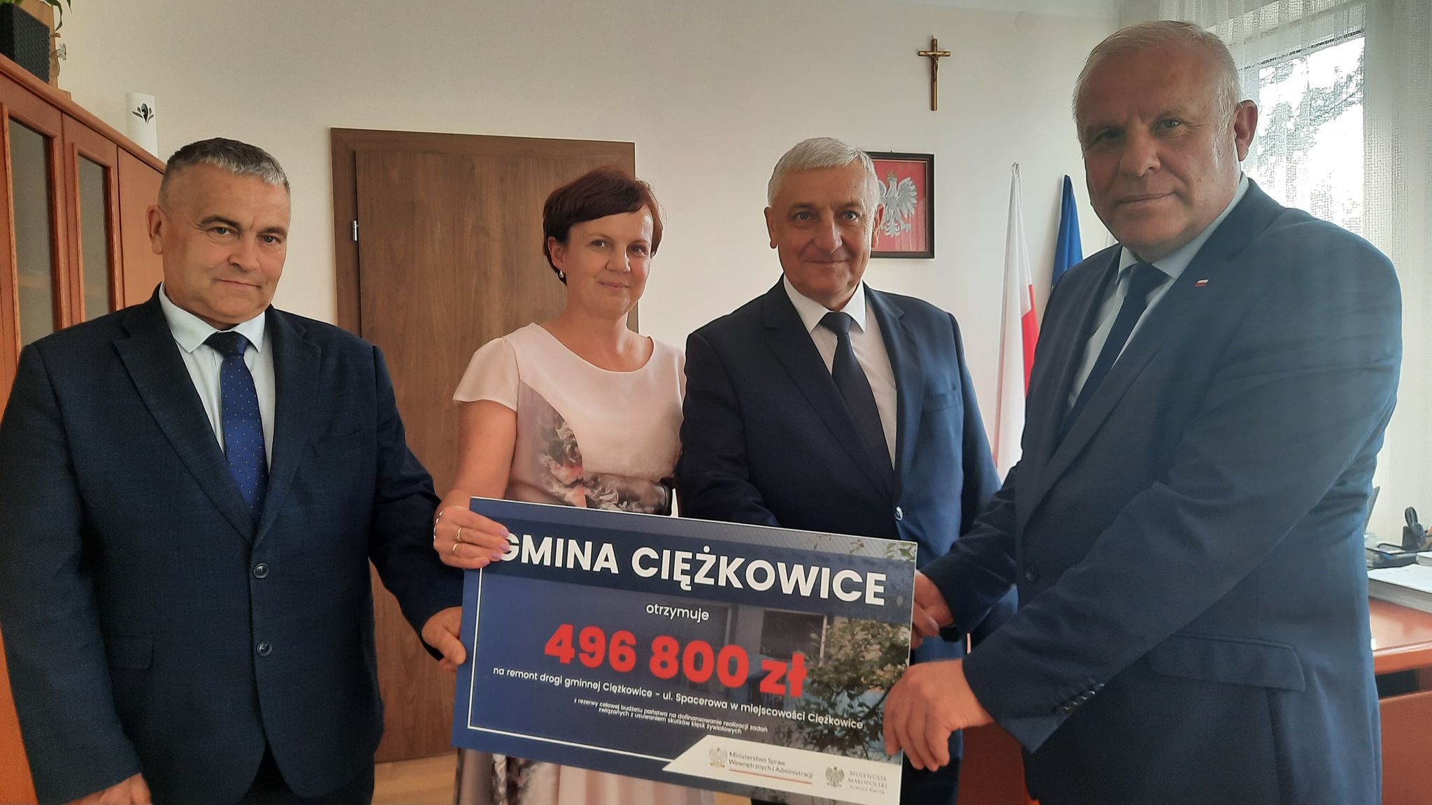 496 800 zł na remont drogi gminnej w Ciężkowicach